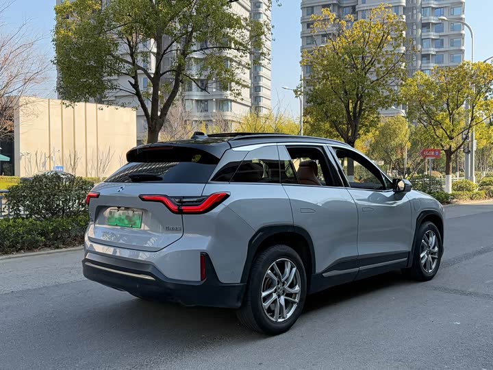 Фото 6 - Nio ES6