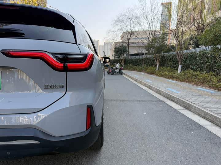 Фото 9 - Nio ES6