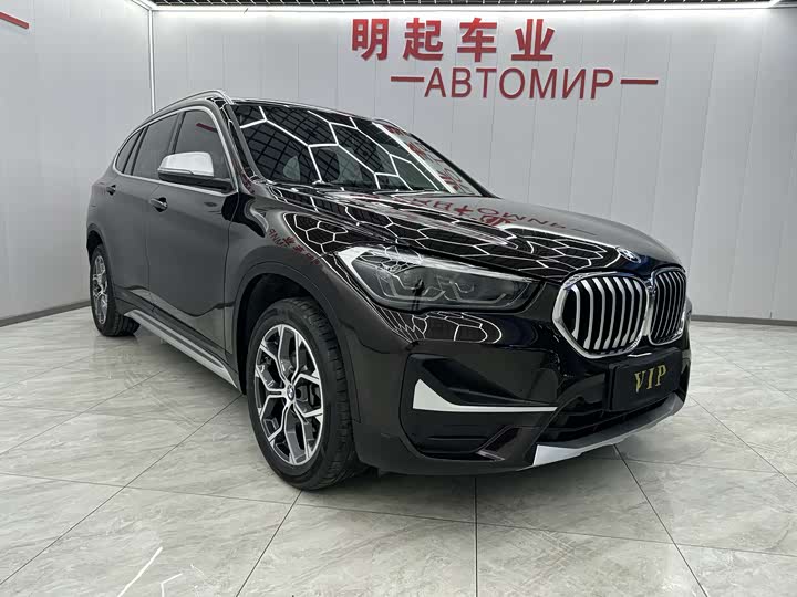 Фото 2 - BMW X1