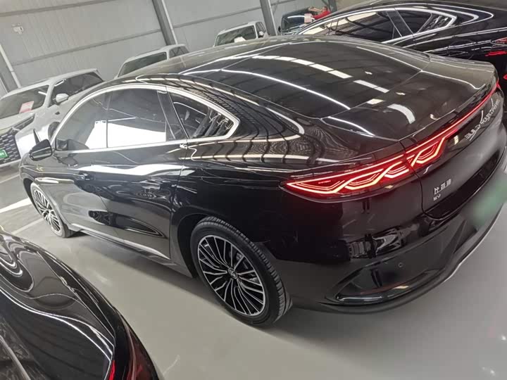 Фото 5 - BYD Han