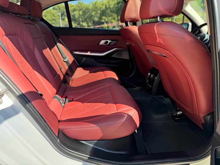 Фото 9 - BMW 3 Series