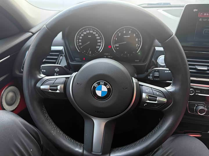 Фото 9 - BMW 1 Series