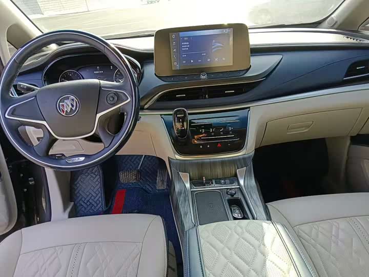 Фото 7 - Buick GL8 ES