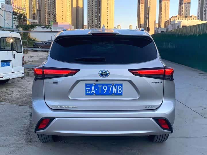 Фото 5 - Toyota Highlander