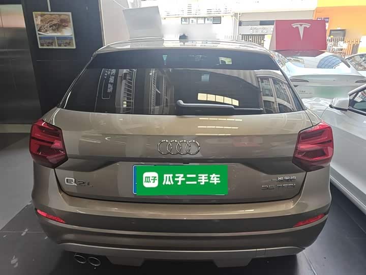 Фото 6 - Audi Q2L