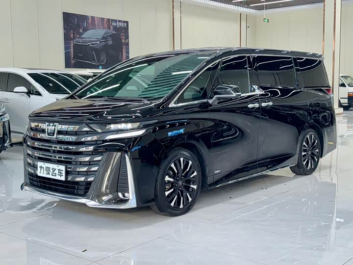 Фото 1 - Toyota Vellfire