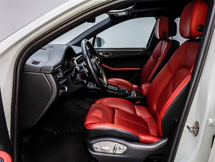 Фото 9 - Porsche Macan