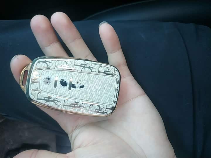 Фото 9 - Toyota Camry