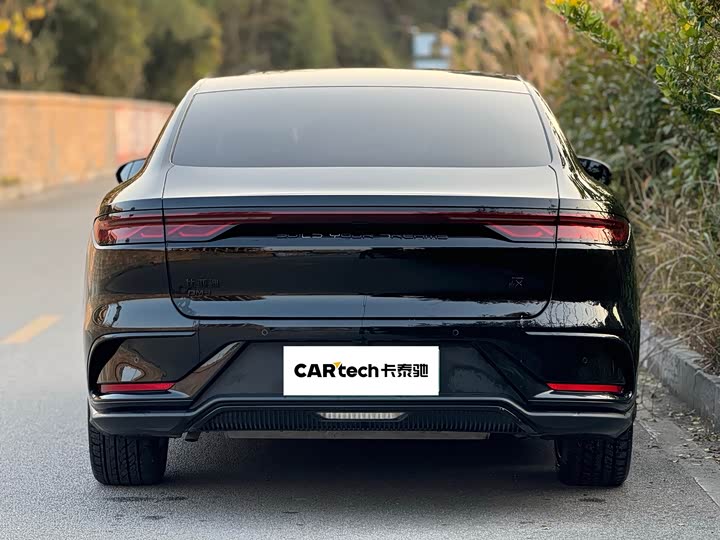 Фото 3 - BYD Han