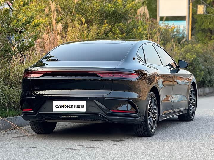 Фото 4 - BYD Han