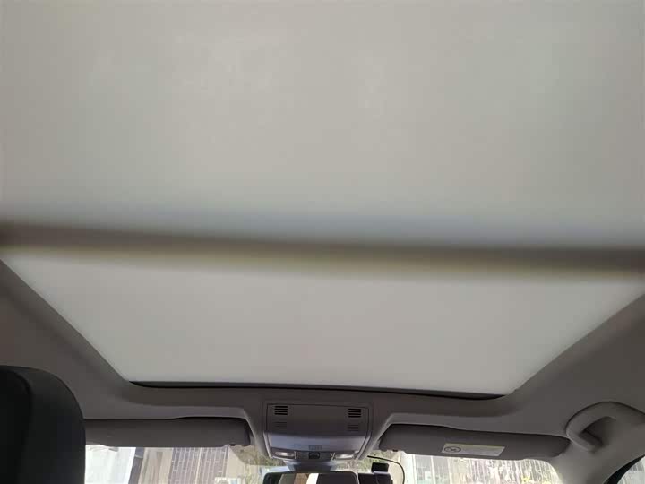 Фото 9 - Volkswagen Sagitar L