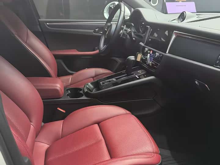 Фото 9 - Porsche Macan