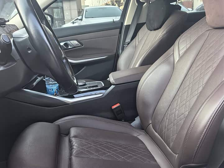 Фото 4 - BMW 3 Series