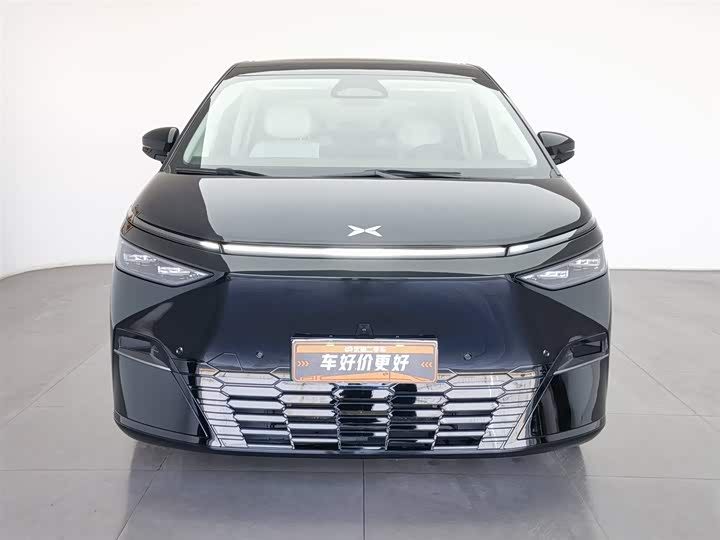 Фото 3 - XPeng X9