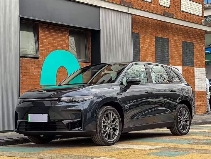 Фото 1 - Leapmotor C10