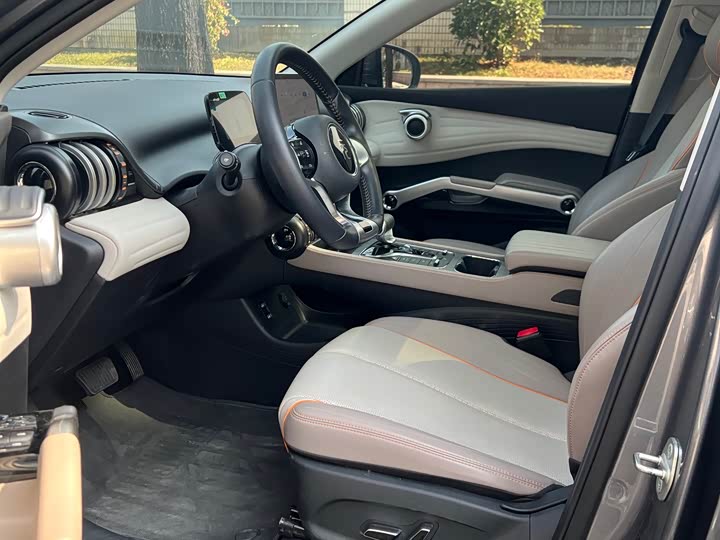 Фото 5 - BYD Yuan Plus