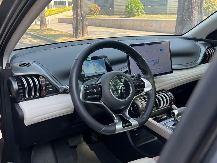 Фото 6 - BYD Yuan Plus