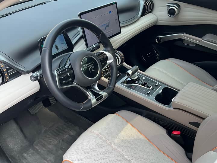 Фото 7 - BYD Yuan Plus