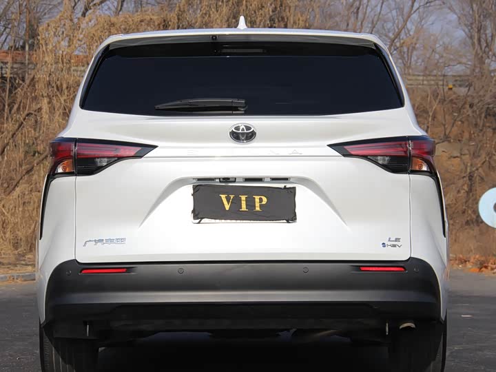 Фото 5 - Toyota Sienna