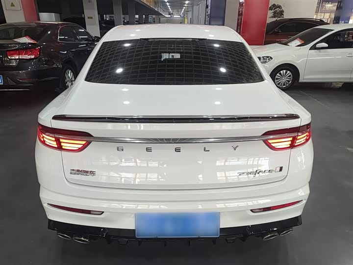 Фото 6 - Geely Preface
