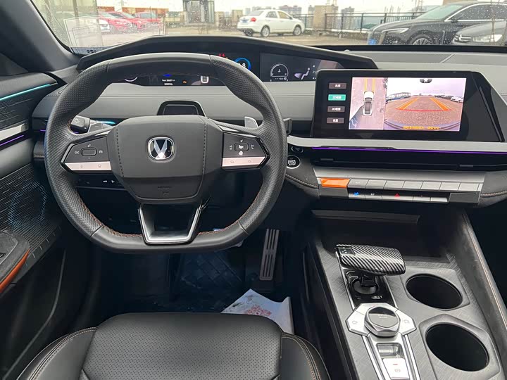 Фото 7 - Changan UNI-V