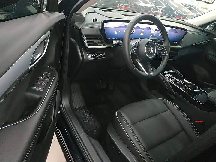 Фото 6 - Buick Envision Plus