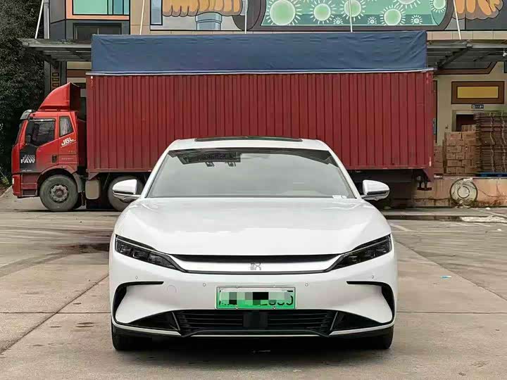 Фото 2 - BYD Han