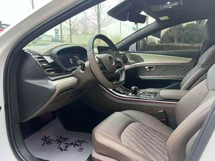 Фото 4 - BYD Han