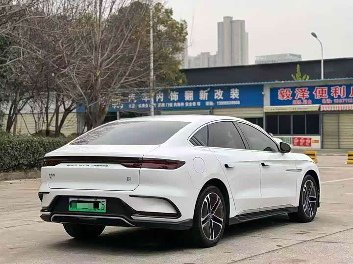 Фото 7 - BYD Han