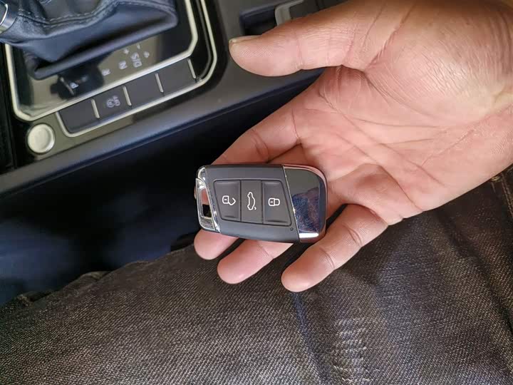 Фото 9 - Volkswagen Magotan