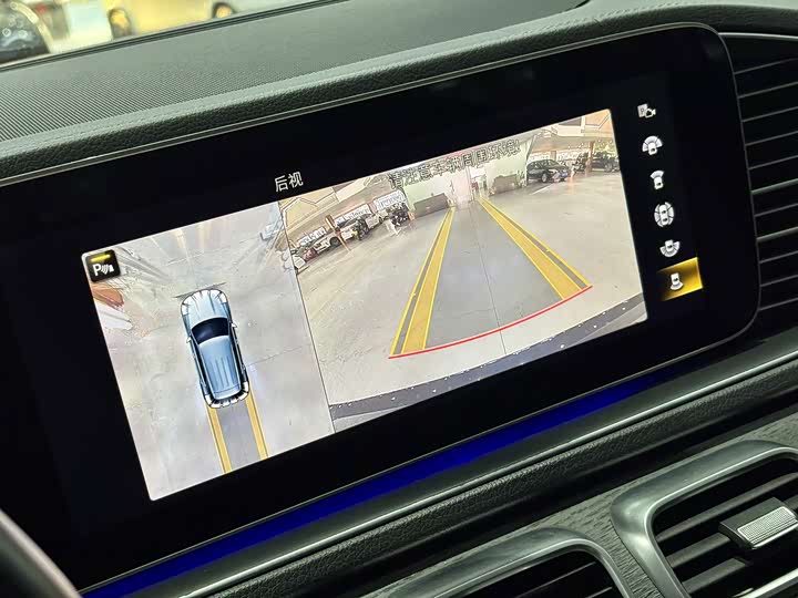 Фото 8 - Mercedes-Benz GLE-Class