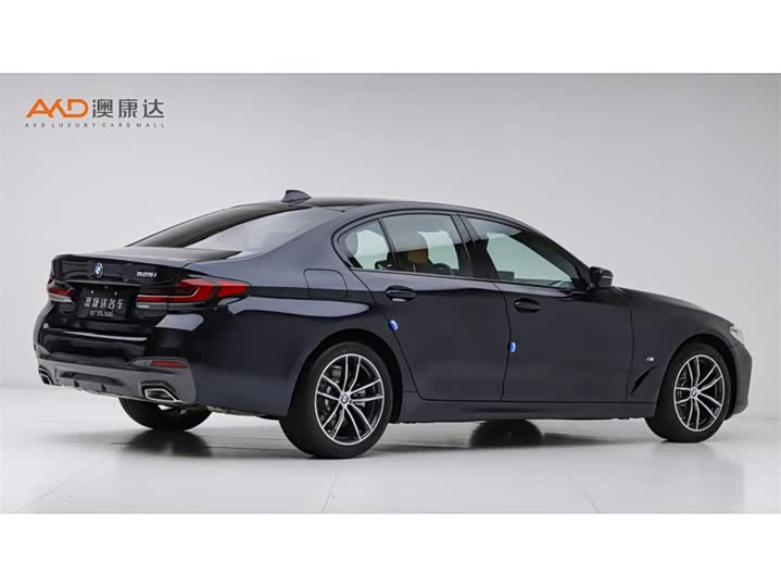 Фото 3 - BMW 5 Series