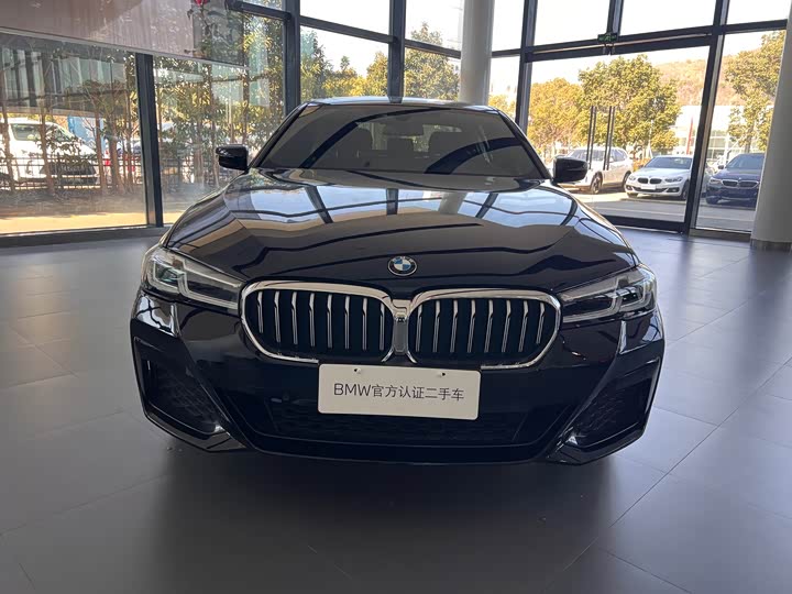 Фото 2 - BMW 5 Series