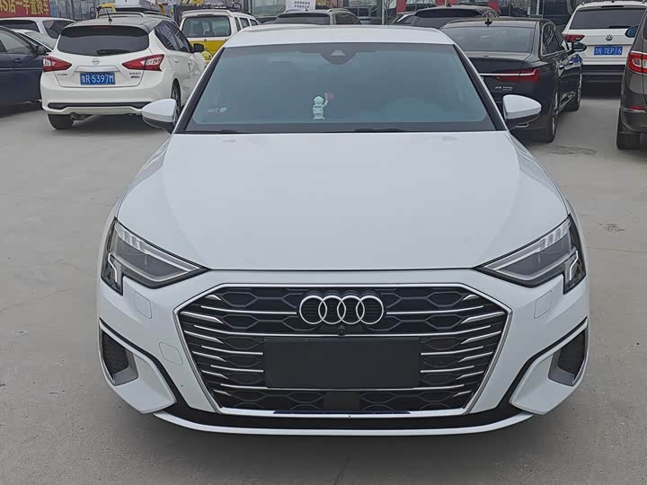 Фото 1 - Audi A3