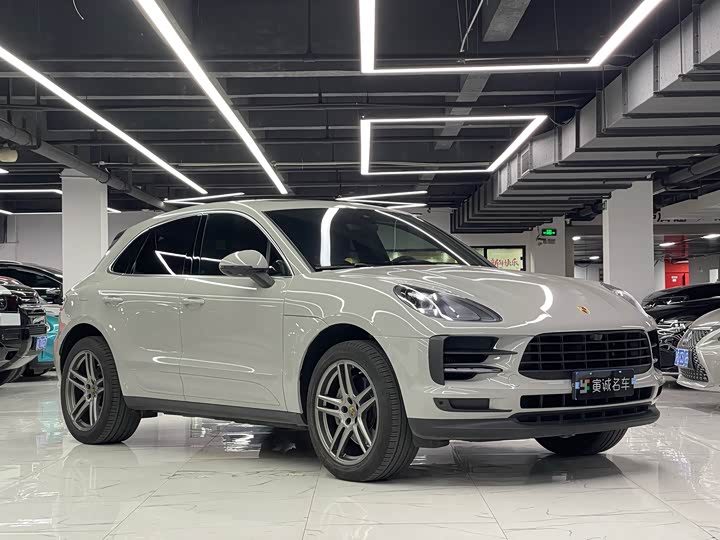Фото 3 - Porsche Macan