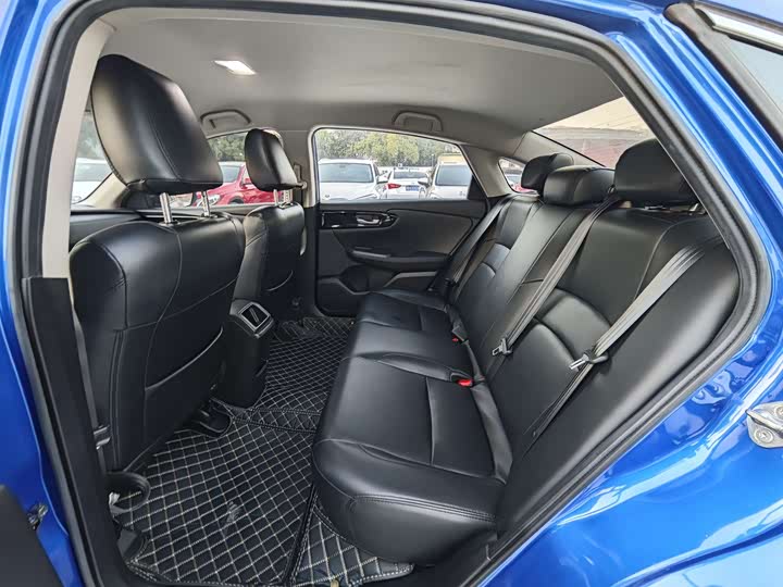 Фото 6 - Honda Envix