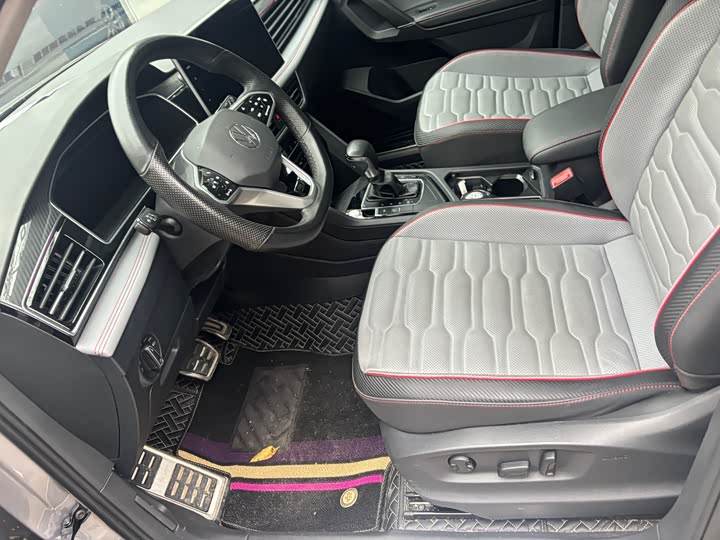 Фото 4 - Volkswagen Tiguan L Pro