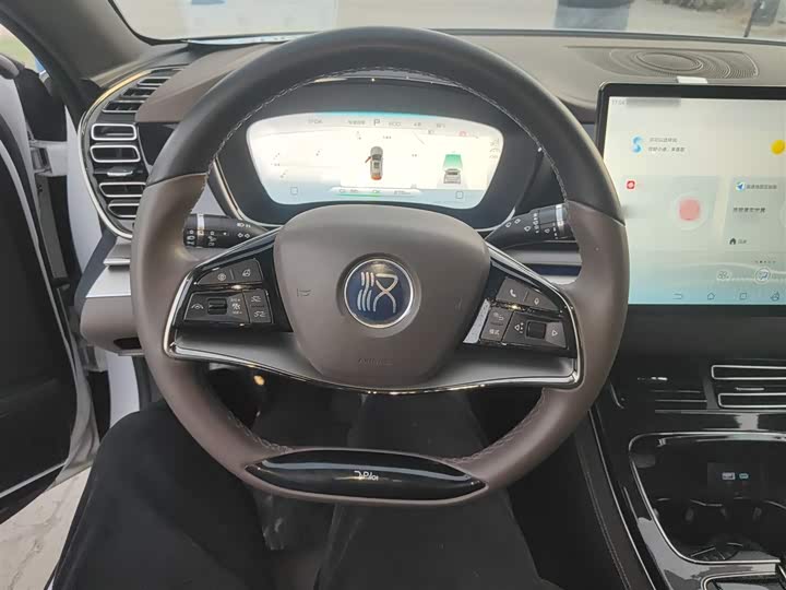 Фото 3 - BYD Han