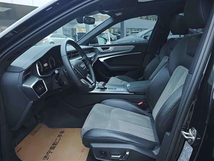 Фото 5 - Audi A6L