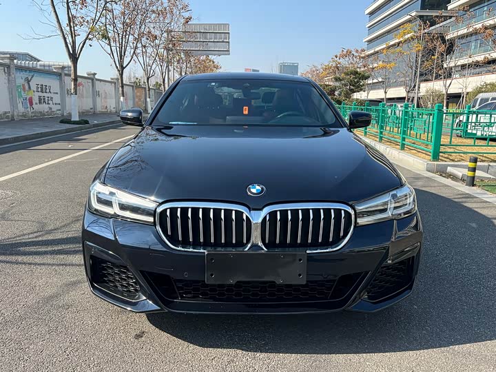 Фото 2 - BMW 5 Series