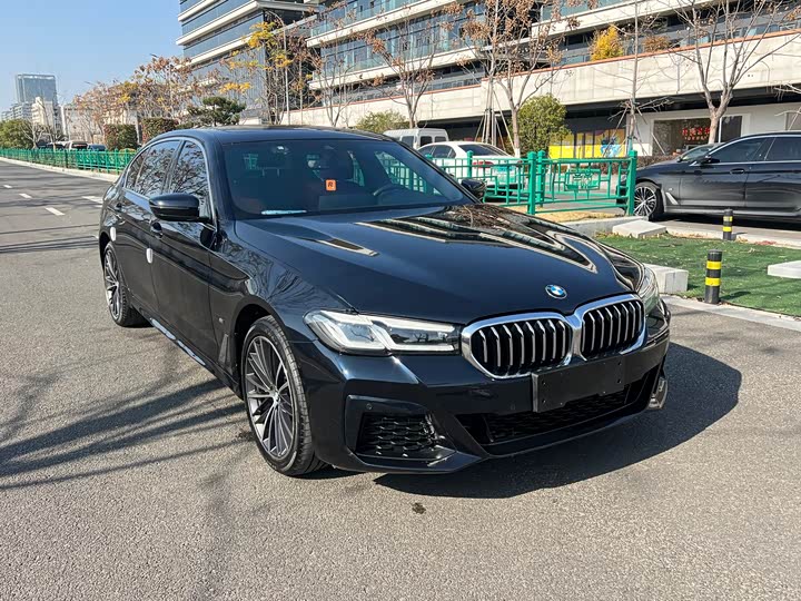 Фото 3 - BMW 5 Series