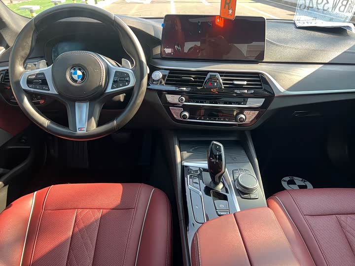 Фото 6 - BMW 5 Series