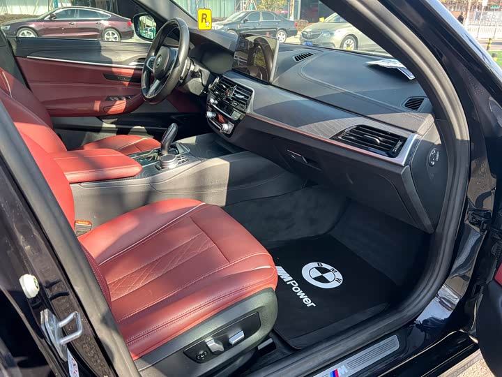 Фото 9 - BMW 5 Series