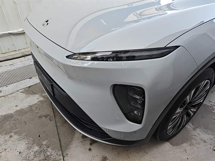 Фото 3 - Nio ES8