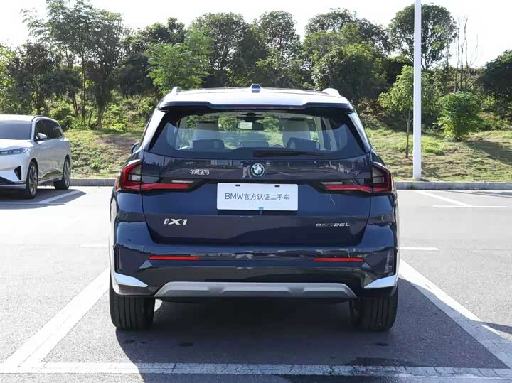 Фото 5 - BMW iX1