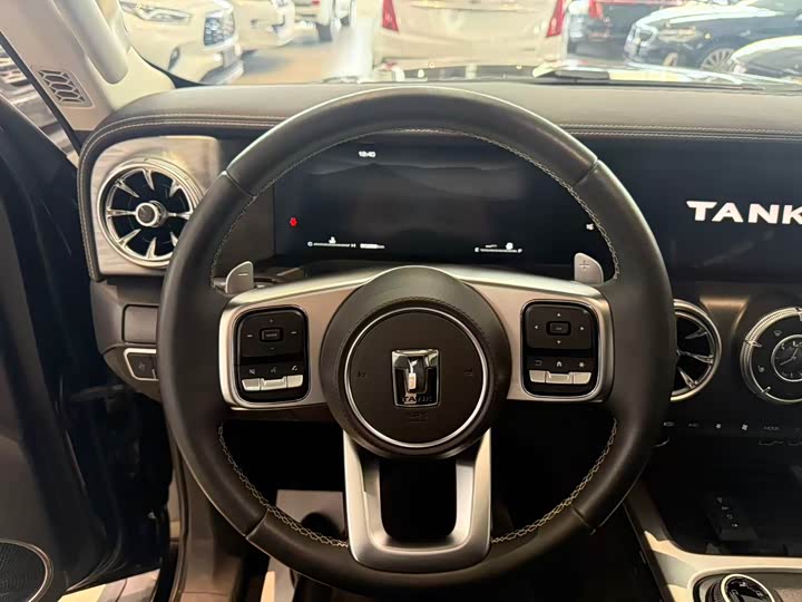 Фото 9 - Tank 300