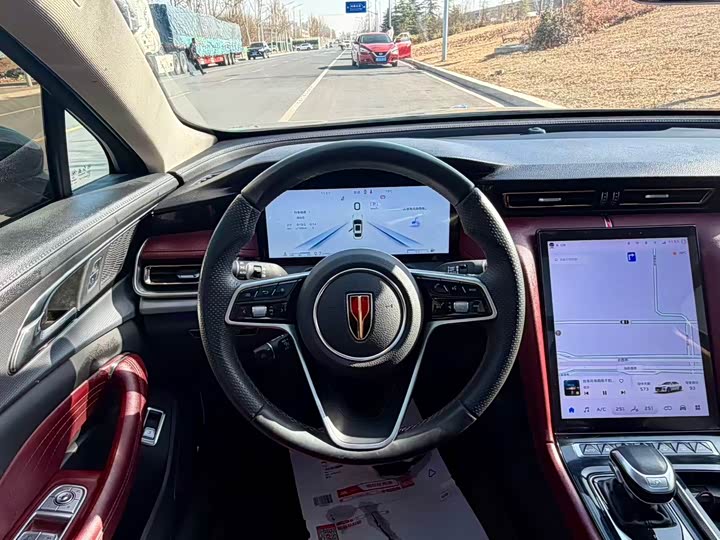 Фото 3 - Hongqi H5