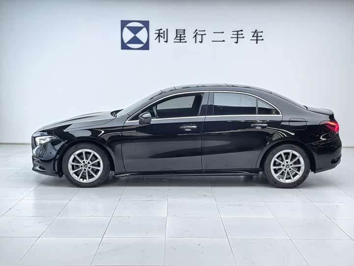 Фото 2 - Mercedes-Benz A-Class