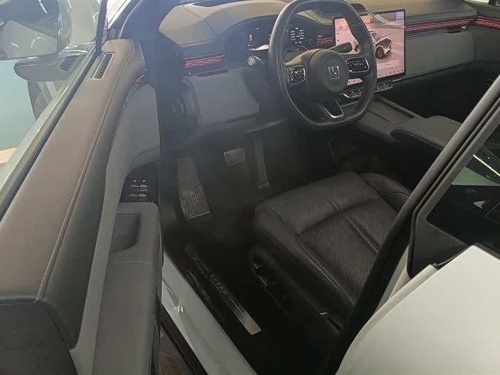 Фото 9 - Zeekr 7X