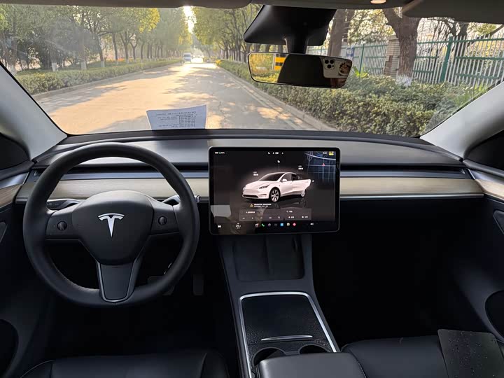 Фото 5 - Tesla Model Y